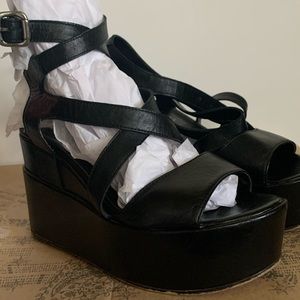 Luzzi Vera Pelle strappy platform sandals